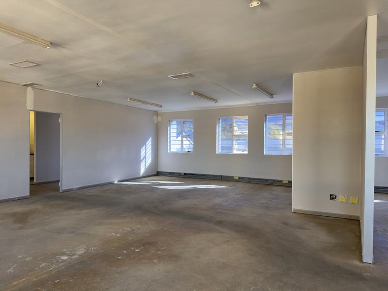 To Let Commercial Property for Rent in Wynberg Western Cape